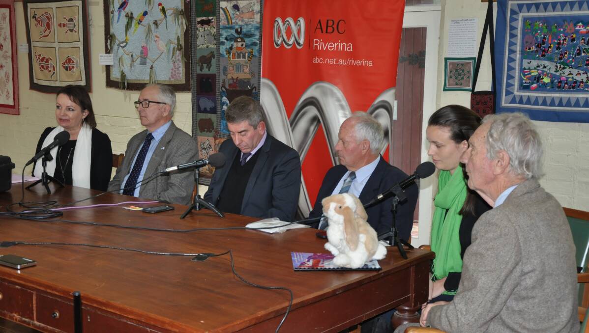 Farrer candidates: Sussan Ley, Ron Pike, Paul Rossetto, Trevor O'Brien, Amanda Cohn and Brian Mills at the forum. Picture: PASTORAL TIMES
