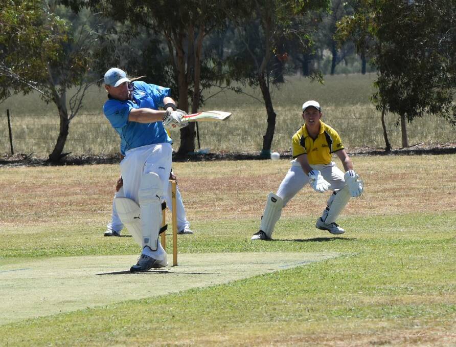 NOT ENOUGH: Ben Willis managed 27 for The Rock Yerong Creek at the weekend, in front of Osborne's Luke Richardson on the field. Picture: Lorri Roden