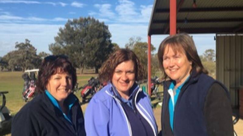TRIO: Heather Beattie, Sandy Newton and Jane Yates at Ganmain for the Riverina Sandgreens Championship. Picture: Contributed