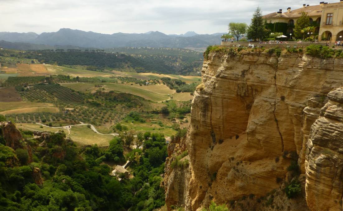 Fall in love with Romantica Festival in Ronda, Spain Fall in love with Romantica Festival in Ronda, Spain
