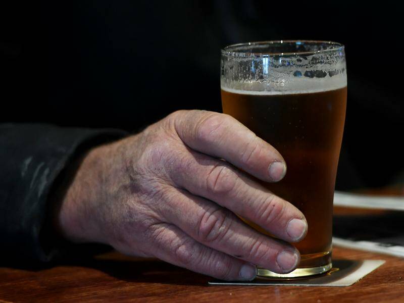 An estimated 1.4 million Australians have an alcohol or drug abuse problem. Photo: Tracey Nearmy/AAP PHOTOS An estimated 1.4 million Australians have an alcohol or drug abuse problem. Photo: Tracey Nearmy/AAP PHOTOS