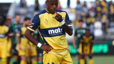 Central Coast Mariners striker Angel Torres is facing a sexual assault charge. (Con Chronis/AAP PHOTOS)