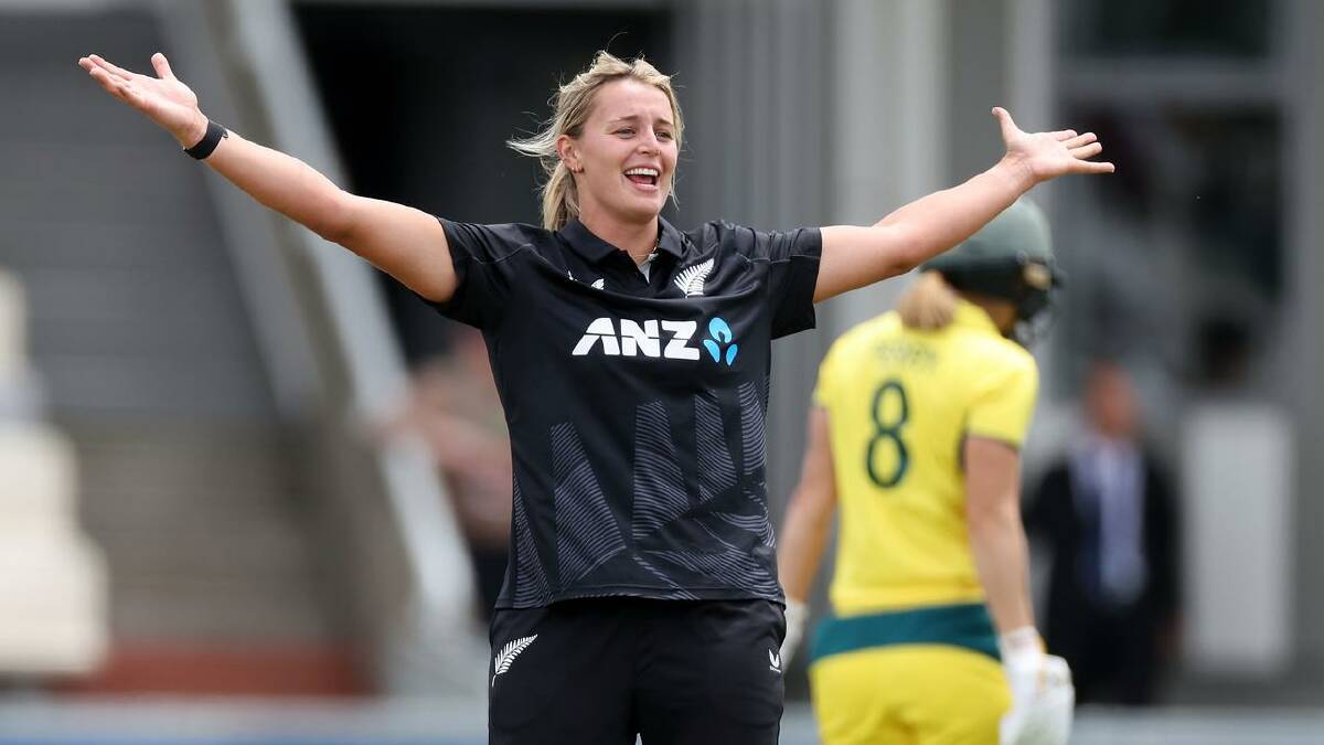 Molly Penfold took 4-42, including the key wickets of Alyssa Healy, Ellyse Perry and Beth Mooney. (Marty Melville/AAP PHOTOS) Molly Penfold took 4-42, including the key wickets of Alyssa Healy, Ellyse Perry and Beth Mooney. (Marty Melville/AAP PHOTOS)