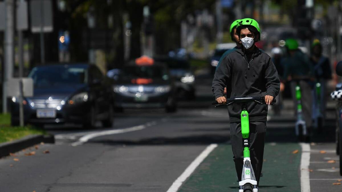 Trauma surgeons foresee an increase in major injuries without strict regulations for e-scooters. (James Ross/AAP PHOTOS)