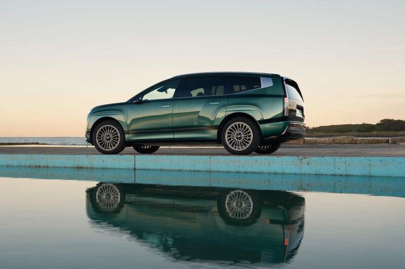 2025 Hyundai Ioniq 9 price and specs 2025 Hyundai Ioniq 9 price and specs