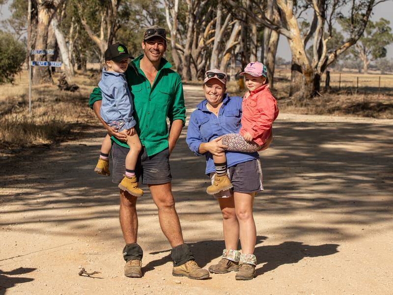 Farmer Simon Nuske stayed to fight the fire as his family left their property in western Victoria. Photo: Diego Fedele/AAP PHOTOS Farmer Simon Nuske stayed to fight the fire as his family left their property in western Victoria. Photo: Diego Fedele/AAP PHOTOS