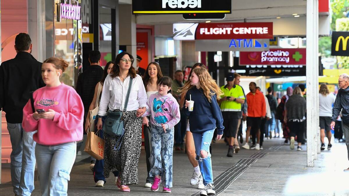 August retail trade could be up thanks to factors including an earlier-than-usual Father's Day. (Jono Searle/AAP PHOTOS) August retail trade could be up thanks to factors including an earlier-than-usual Father's Day. (Jono Searle/AAP PHOTOS)