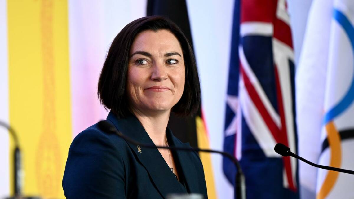 PROUD AS PUNCH: Anna Meares looks on with pride. (Bianca De Marchi/AAP PHOTOS) PROUD AS PUNCH: Anna Meares looks on with pride. (Bianca De Marchi/AAP PHOTOS)