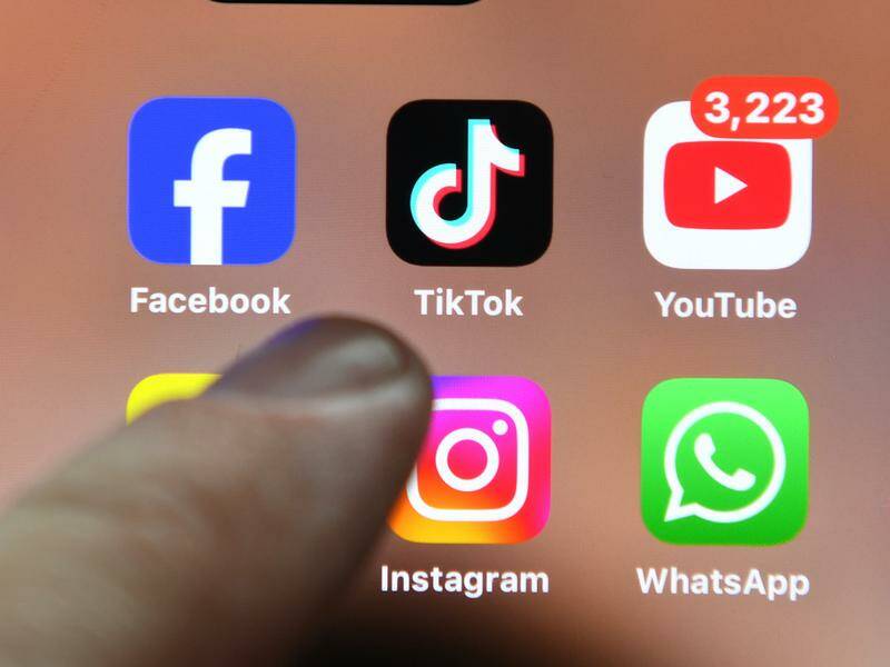 Ten of the biggest platforms must ban about one million users under 16 from their accounts. Photo: Jono Searle/AAP PHOTOS Ten of the biggest platforms must ban about one million users under 16 from their accounts. Photo: Jono Searle/AAP PHOTOS
